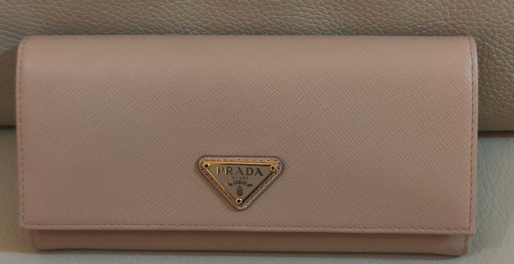 Prada - Lang tegnebog #3.2