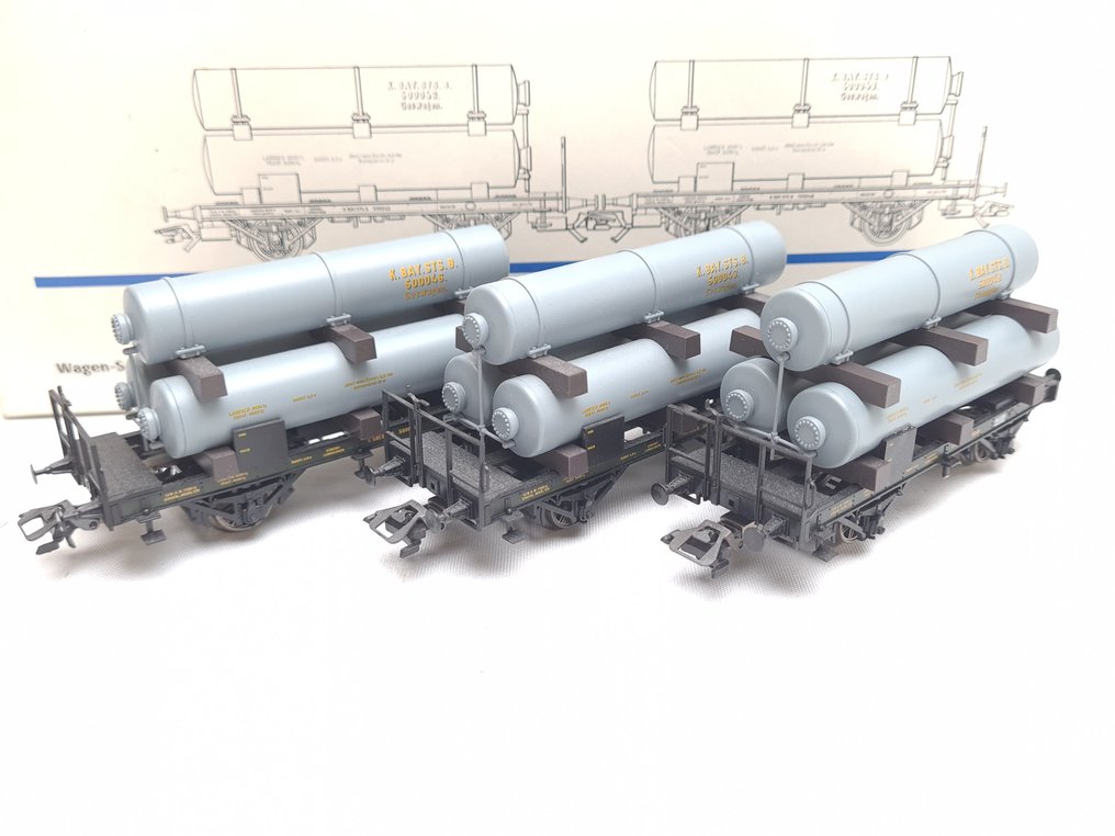 Märklin H0 - 46600 - Modellbahn-Güterwagenset (3) - Set aus drei Gaswagen - K.Bay.Sts.B #2.1