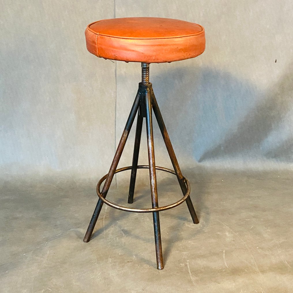凳子 - 铁, 意大利50年代的工业设计 #1.0