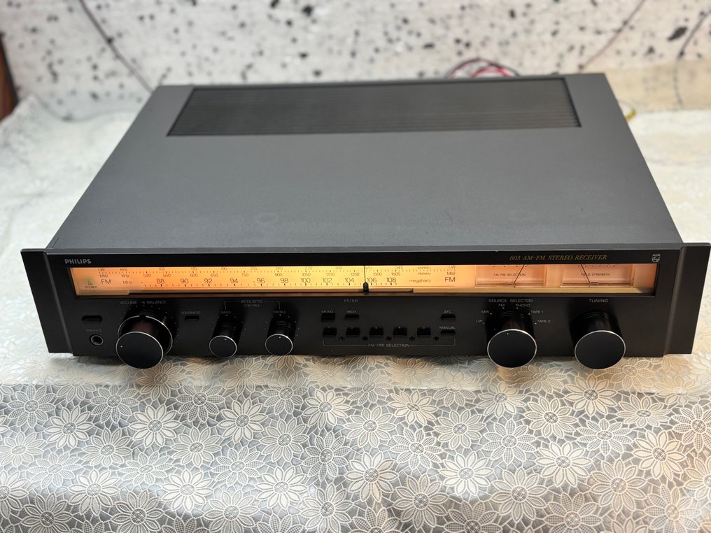 Philips - 603 AM-FM Solid state stereo receiver #4.3