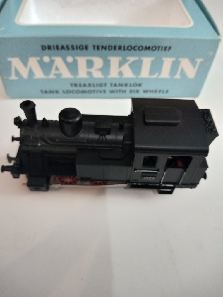 Märklin H0 - 3029/4620/4506 - Locomotora a escala (3) - Locomotora ténder con dos vagones de mercancías - DB #3.2