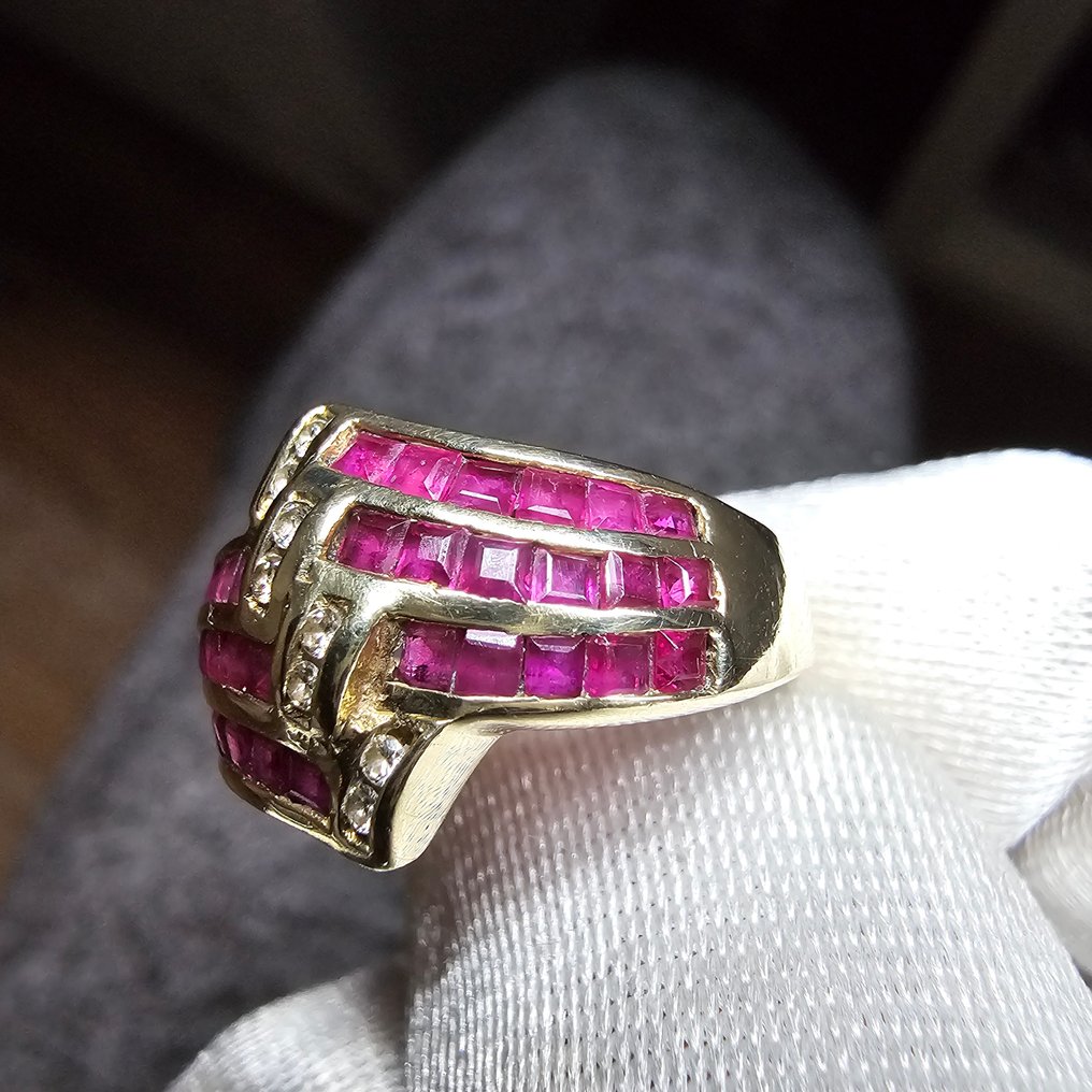 No reserve price - Cocktail ring - 9 kt. Yellow gold, Natural Ruby & Diamond - Cluster Engagement #3.2
