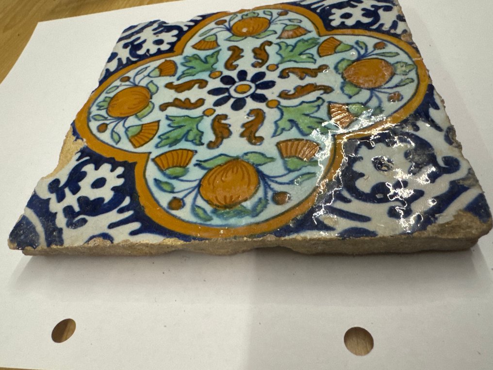  Tile - Pompadour - Delft, Plateelbakkerij - 1600-1650  #3.2