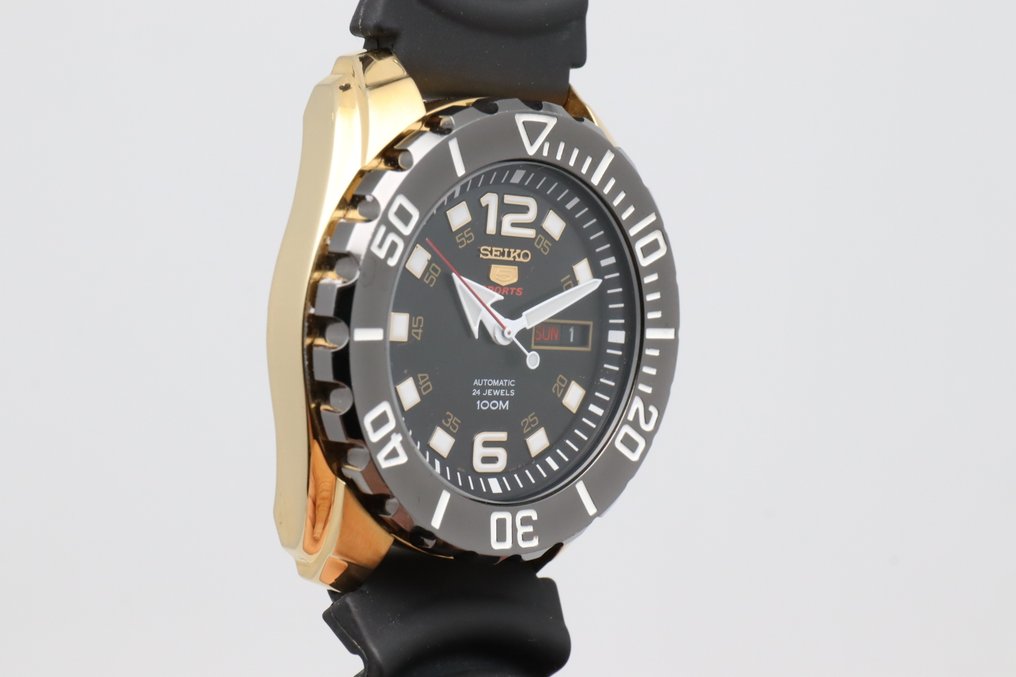 Seiko - Seiko 5 - Ingen mindstepris - SRPB40J1 | 4R36-06B0 - Mænd - 2010-2020 #1.0