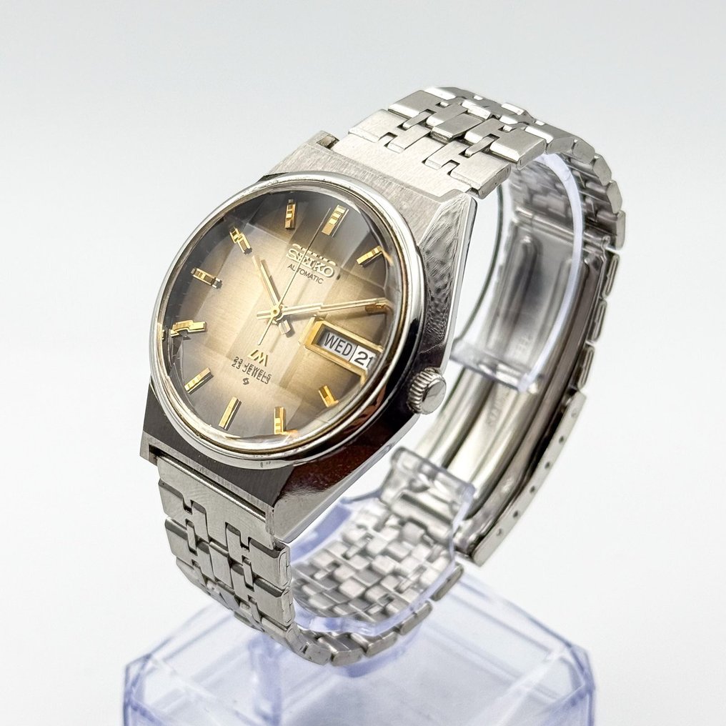 Seiko - LM "Gradient Golden Sunburst" 金響 (Kinkyō) – Golden Echo - No reserve price - 5606-7290 - Men - 1973 #1.0