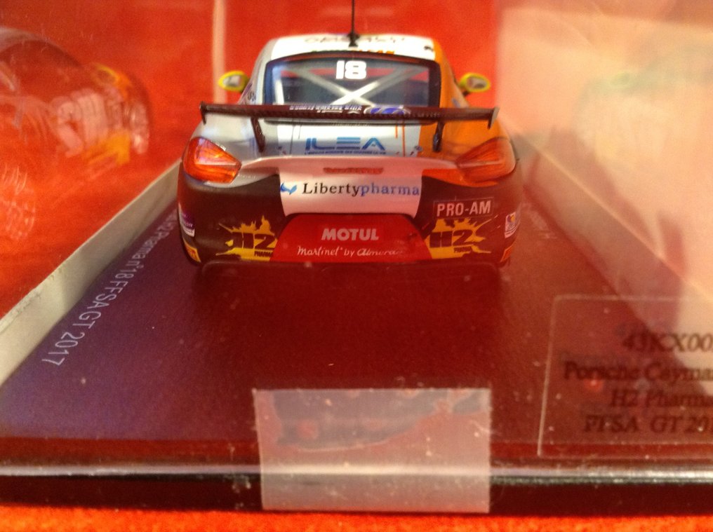 Spark 1:43 - Model samochodu wyścigowego - ref. #43KX002 Porsche Cayman GT4 FFSA GT "H2 Pharma" Martinet by Almeras Bros FFSA GT 2017 #18 - doskonała jakość - limitowana edycja - bardzo rzadkie - Promocyjny model H2 Pharma - numer #008 z #4.3