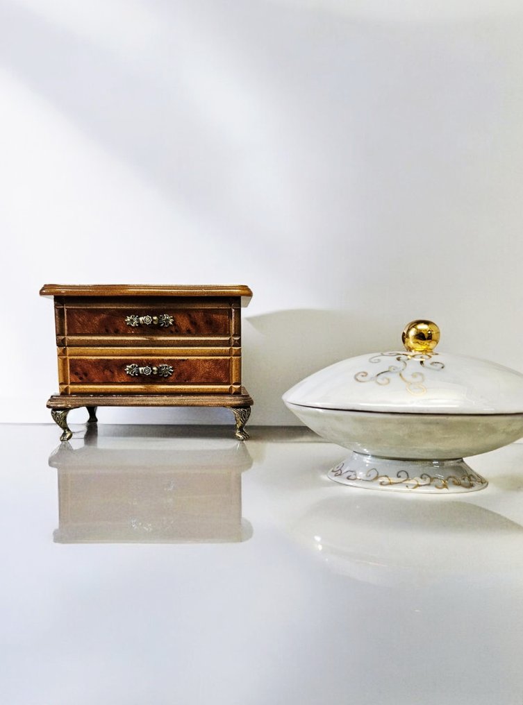 Ékszeresdoboz (2) - Fa, Sárgaréz, Porcelán - Dekoratív ékszerdobozok #1.0