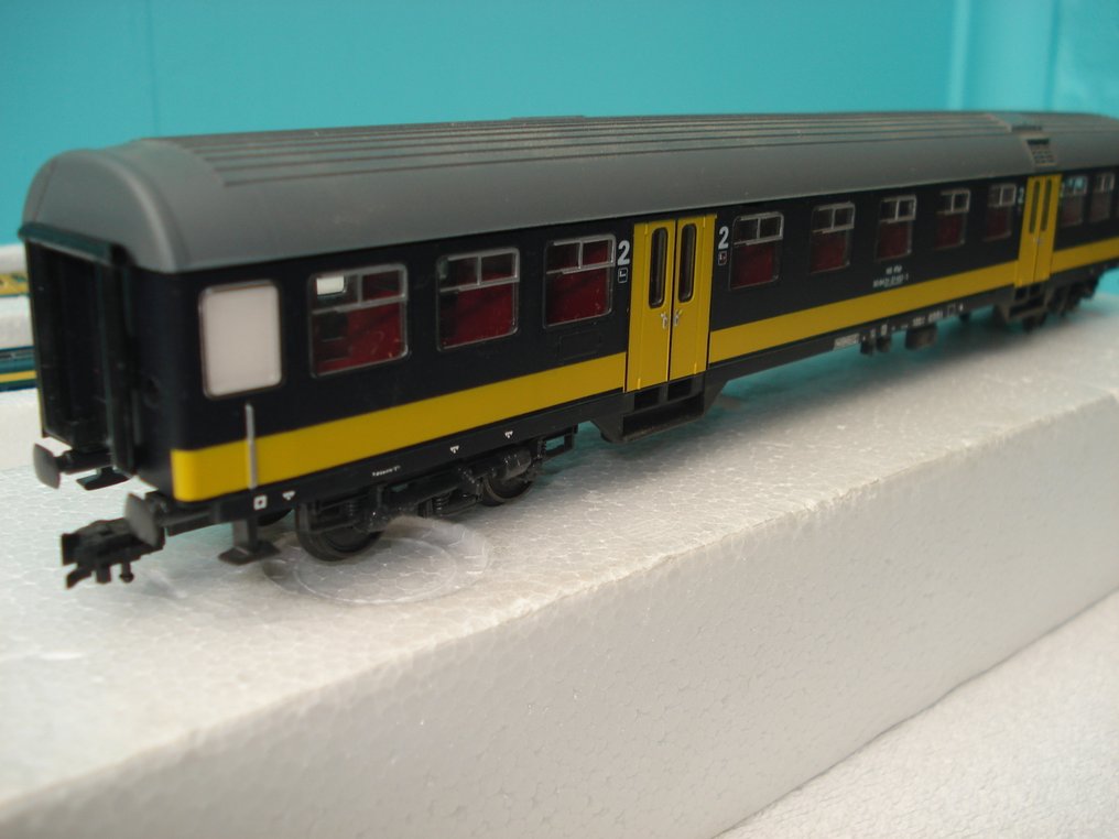 Roco H0 - 44292 - Carrozza passeggeri di modellini di treni (3) - 3x carrozze Benelux - NS International #2.1