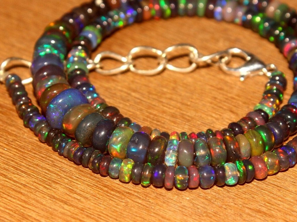 55,5 ct - Natural Black Opal - Perler- 11.1 g #4.3