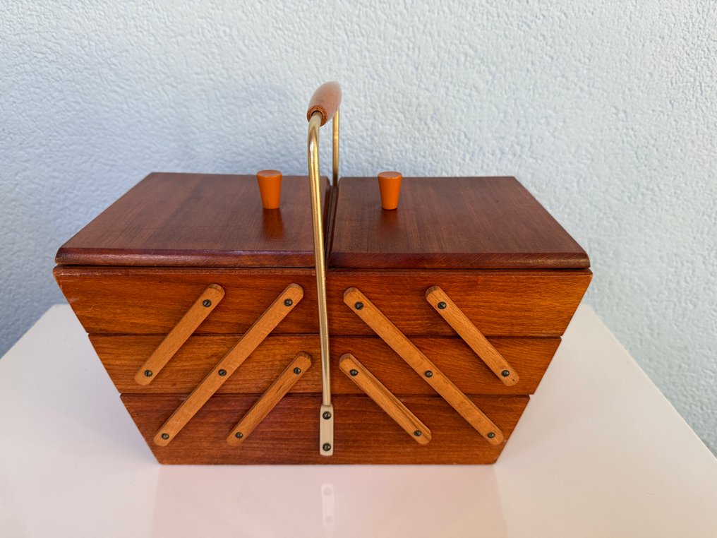 Costurero - Madera #1.0