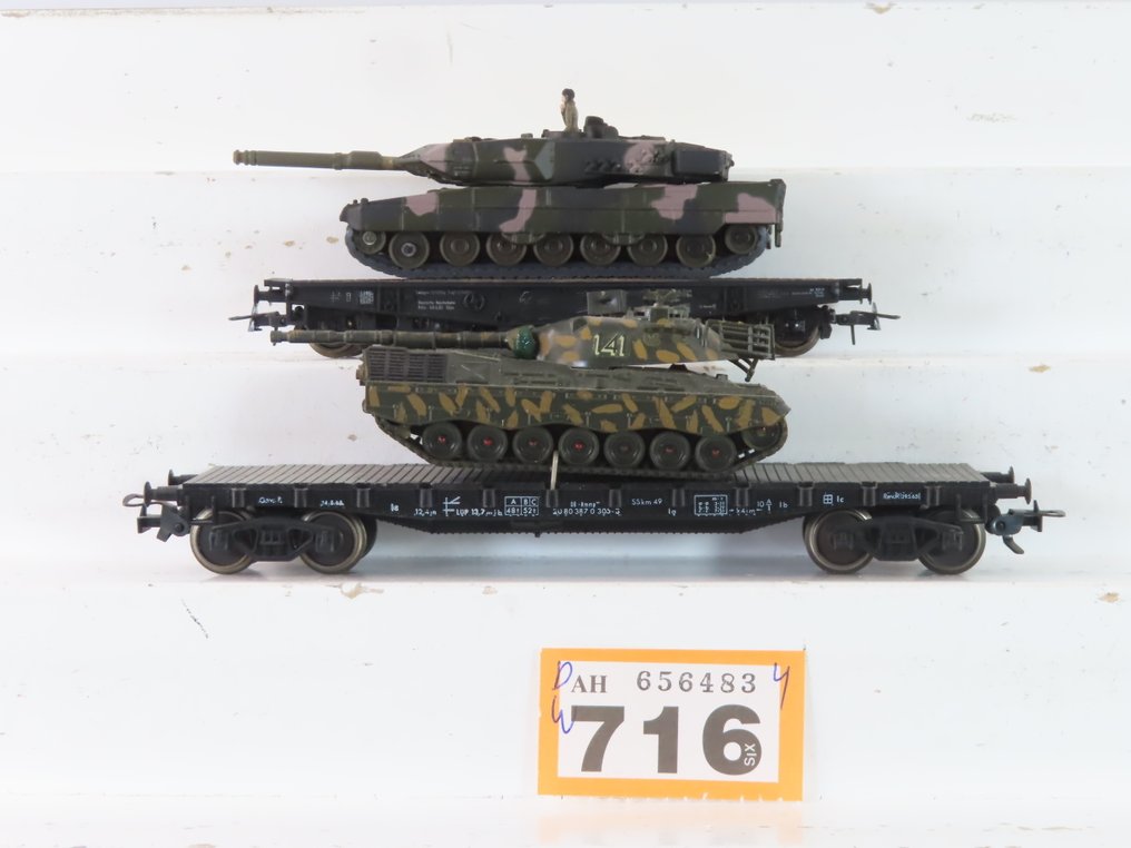 Roco H0轨 - 模型火车货运车厢 (2) - 2辆四轴平板车，用于重载运输（军事车辆，坦克） - DB #2.1