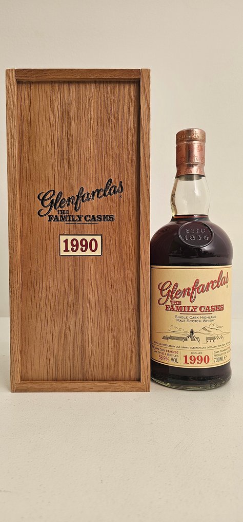 Glenfarclas 1990 The Family Casks - cask no. 9246 - b. 2007 - 700ml #1.0
