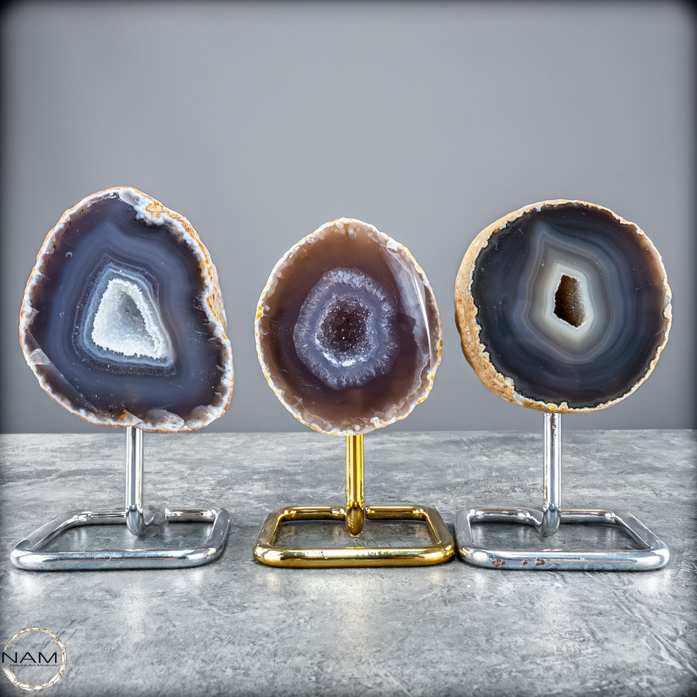 Gates of the Earth – Beautiful set of three agate drusen on elegant stands – Nature's art in perfect harmony- 1280.62 g - (3) #2.1