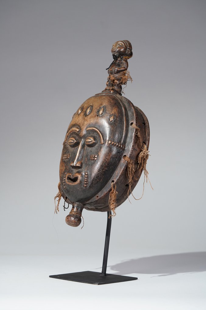 Egy fából készült maszk - Baulé - Elefántcsontpart (Nincs minimálár) #1.0