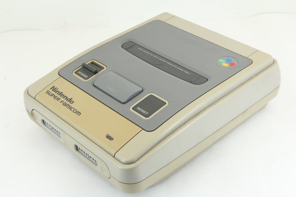 Nintendo - Super Famicom (Japanese SNES) - Super Famicom Console with 2 Controllers — Junk Condition - Videojogo #1.0