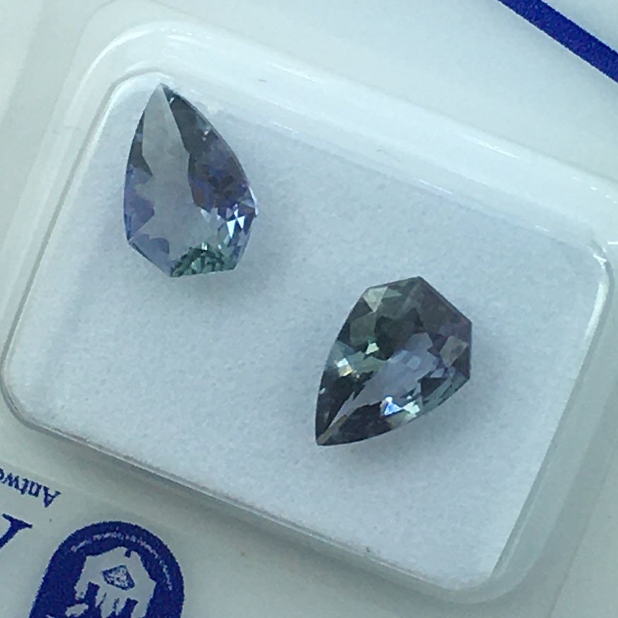No reserve price - 2 pcs Purple Tanzanite - 1.69 ct - Antwerp Laboratory for Gemstone Testing (ALGT) - NO HEAT TANZANITE #1.0