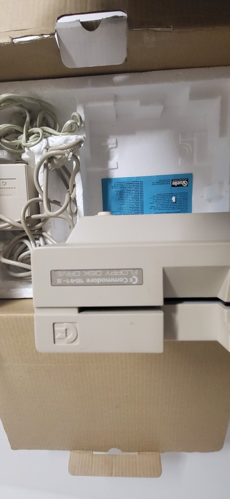 Commodore C64C + 1541-II disk drive - Computer #3.2