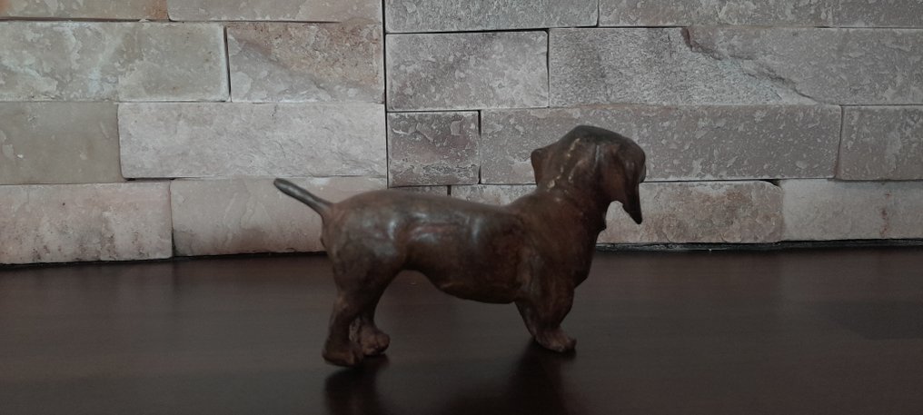 Pierre Chenet (XX-XXI) - Sculpture, Le Teckel - 5.8 cm - Bronze #3.2
