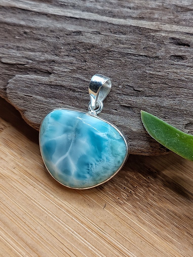 Pezzo Unico, joya en plata 925 con Larimar (océano) de máxima calidad - 10,2 g - Altura: 35 mm - Ancho: 27 mm- 10.2 g - (1) #1.0
