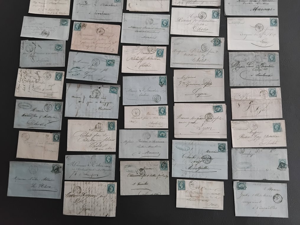 Franciaország 1862 - Bélyeggyűjtemény 50 klasszikus levélre, úgynevezett 'kék' típus, Napóleon típus, 20 centes kék, - Typte , Teinte & Oblitérations ,Yvert n°22 , Voir photos & déscriptif. #4.3