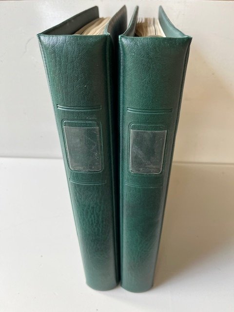 Berlin 1960/1990 - Collection of 'corner pieces' in 2 Lindner oordrukalbums. #1.0