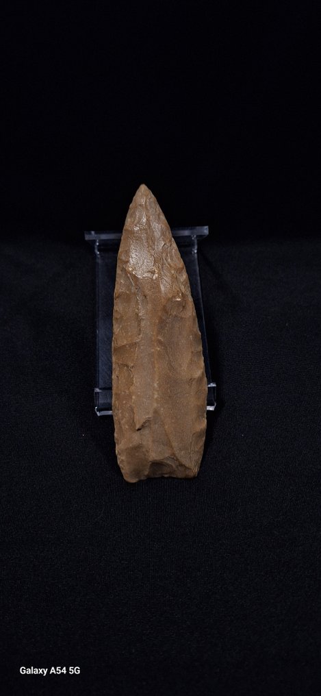 Νεολιθική Ίασπις Νεολιθική δίπλευρη αιχμή δόρατος των Ηνωμένων Πολιτειών σε πολύχρωμο χαλαζία. - 105 mm  (χωρίς τιμή ασφαλείας) #1.0