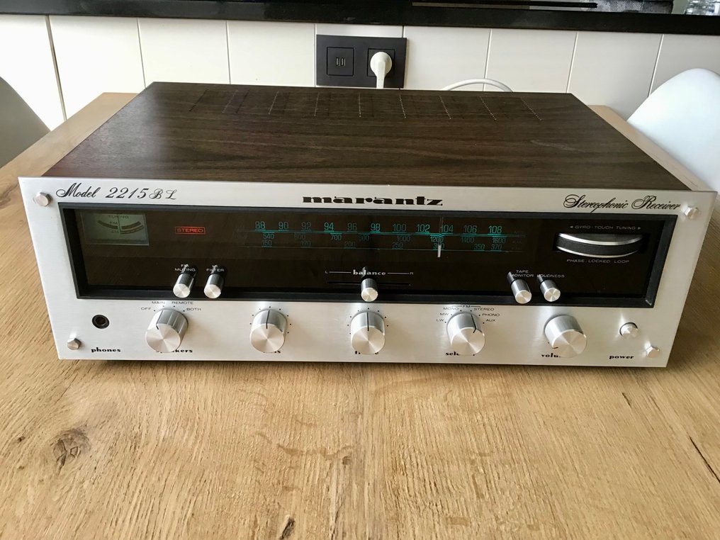 Marantz - 2215BL Rare Solid state stereo receiver #1.0