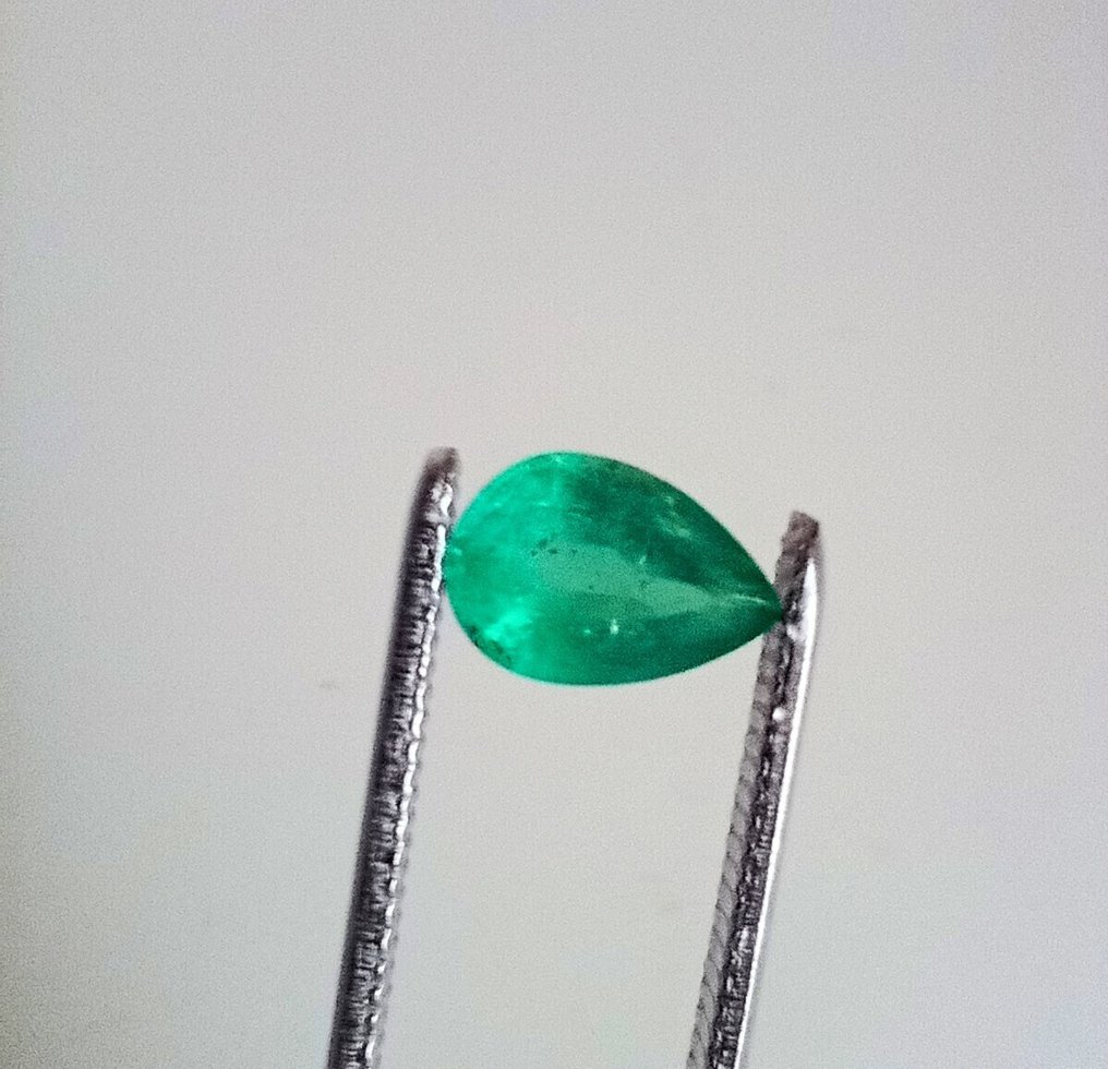 No reserve price Green Emerald  - 2.28 ct - International Gemological Institute (IGI) #1.0