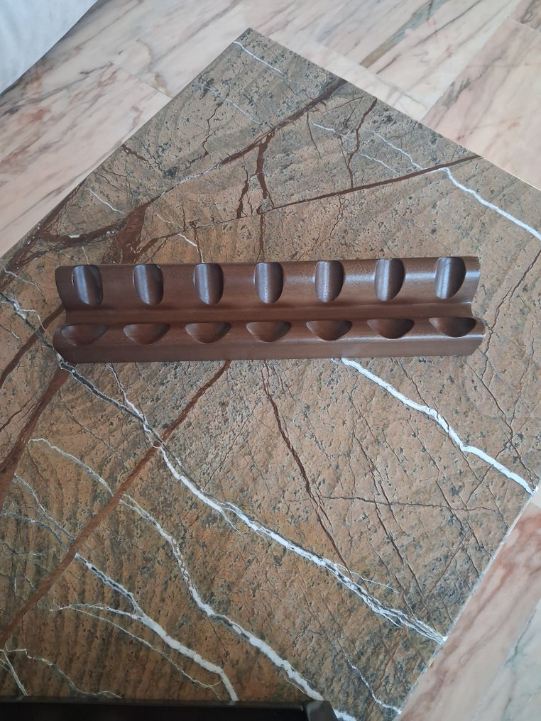 Ei pohjahintaa - Piippukaappi (2) - Puu #1.0