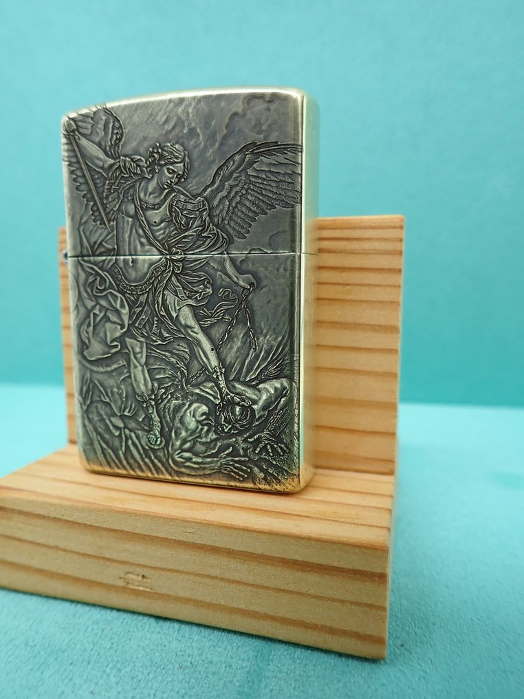Zippo - Zippo Custom - Archangel Michael - Zonder minimumprijs - Aansteker - Messing #1.0