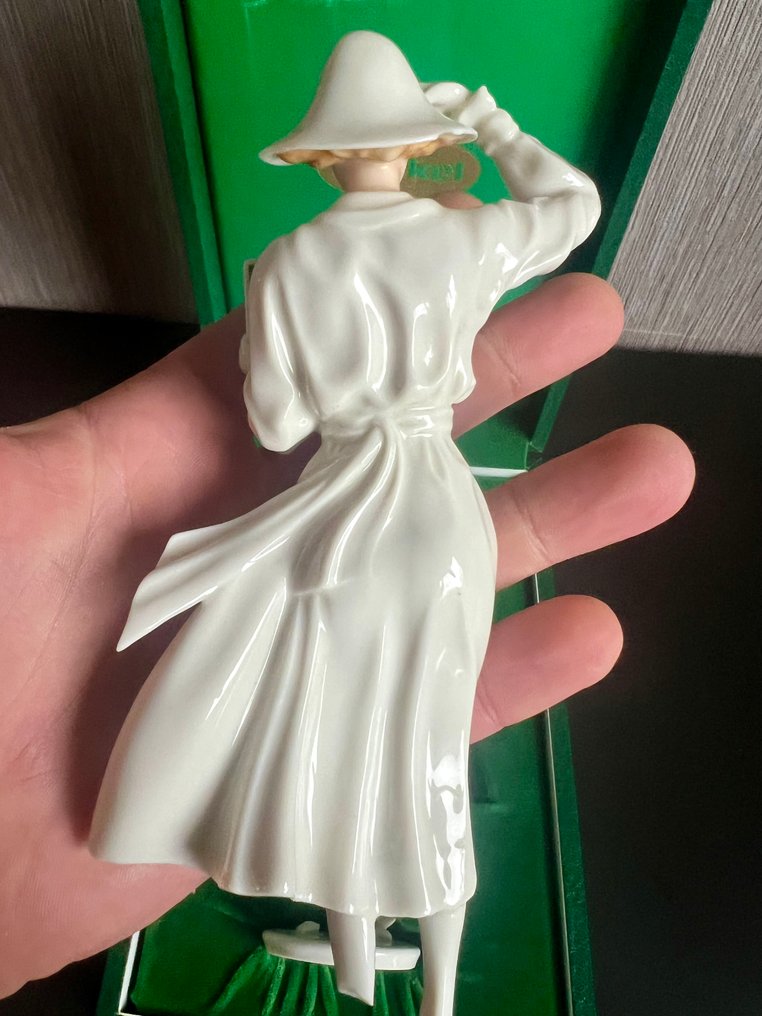 Hutschenreuther - Φιγούρα - Dame met Persil a/f - Πορσελάνη #3.2