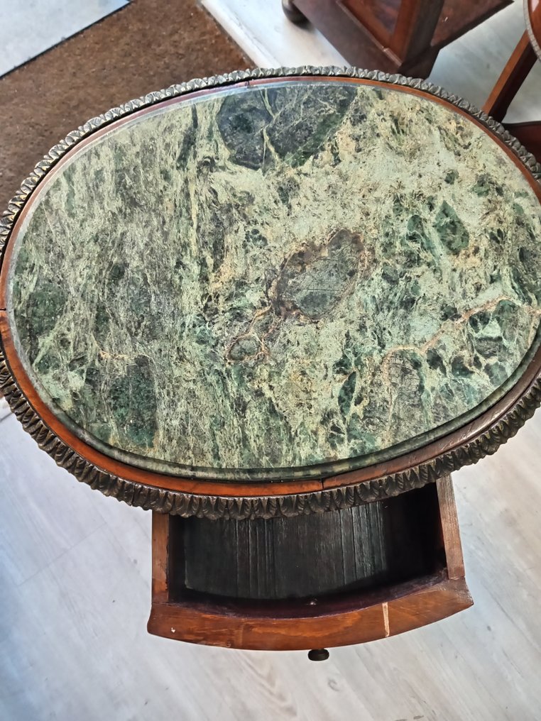 Centre table (2) - Mahogany #2.1