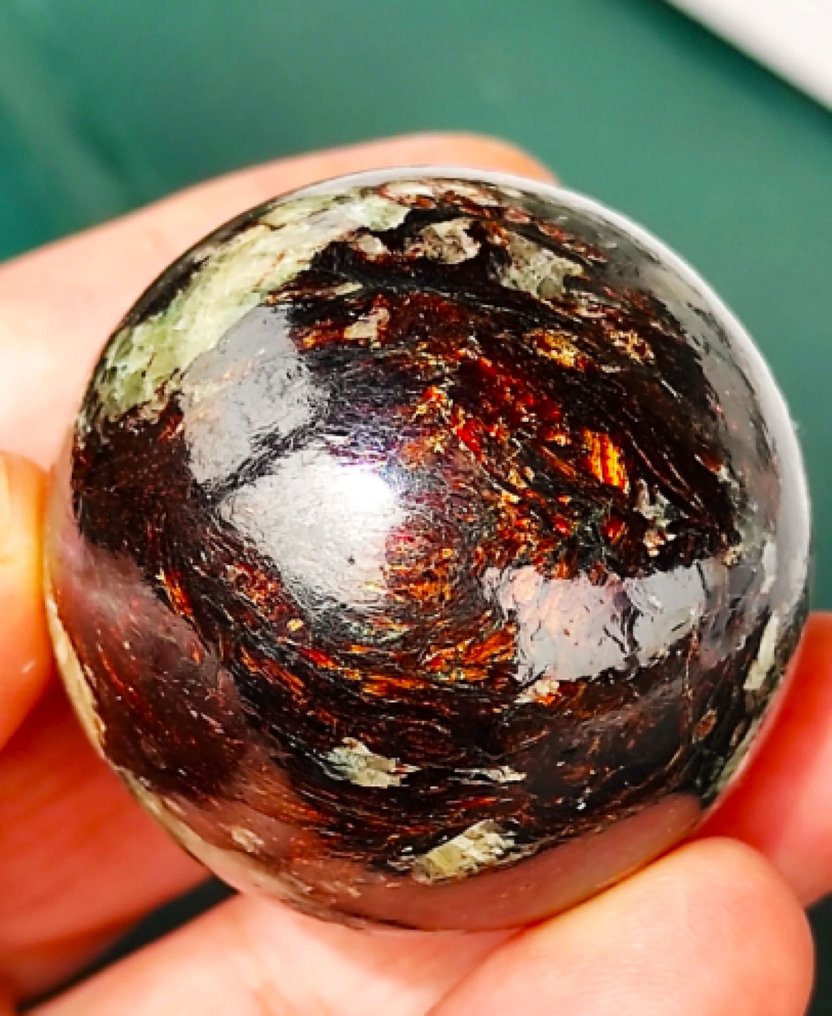 Astrofillite Lucidato - Altezza: 46.8 mm - Larghezza: 46.8 mm- 160 g - (1) #2.1