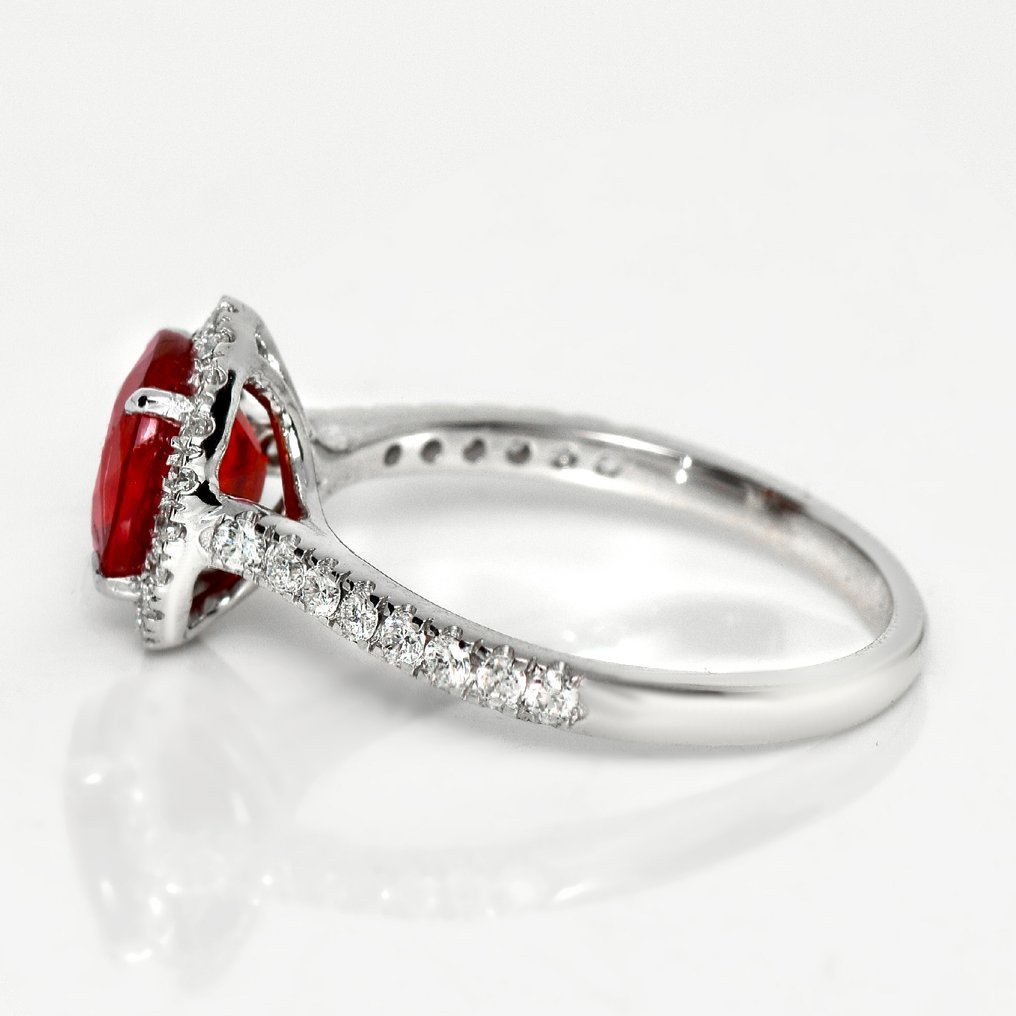 Ingen reservasjonspris - Forlovelsesring - 14 karat Hvitt gull, HRD 2,37 ct Intens oransje - 2.78ct. tw. Garnet - Diamant #3.2