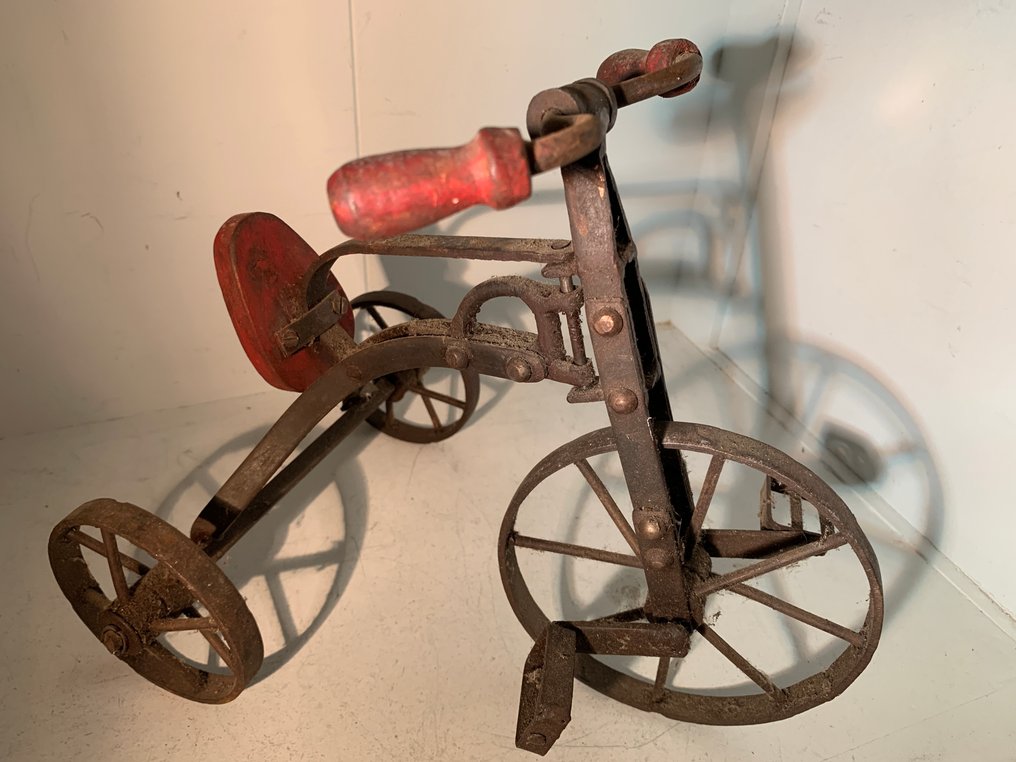 Antieke modelfiets (driewieler) Metaal met Hout - Bouwjaar +/- 1890/1900 - Modell kerékpár #3.2