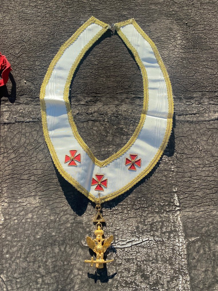 義大利 - 軍裝 - 马松尼抽奖 - 马松尼礼袍和项圈，R L Monviso 勋章，鹰和编号胸章 #2.1