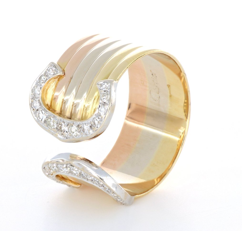 χωρίς τιμή ασφαλείας - Cartier - Δαχτυλίδι - C de Cartier - 18 καράτια Ροζ χρυσό, Κίτρινο χρυσό, Λευκός χρυσός - 0.50ct. tw. Διαμάντι (Φυσικό) #1.0