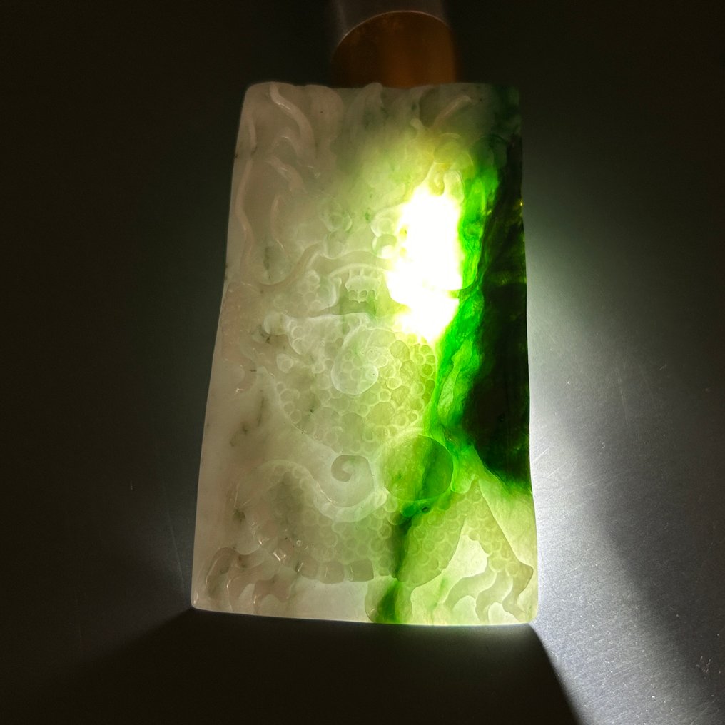 Πιστοποιημένο Jadeite (A-jade) Μενταγιόν Δράκος - Ύψος: 81 mm - Πλάτος: 46 mm- 40.24 g - (1) #2.1