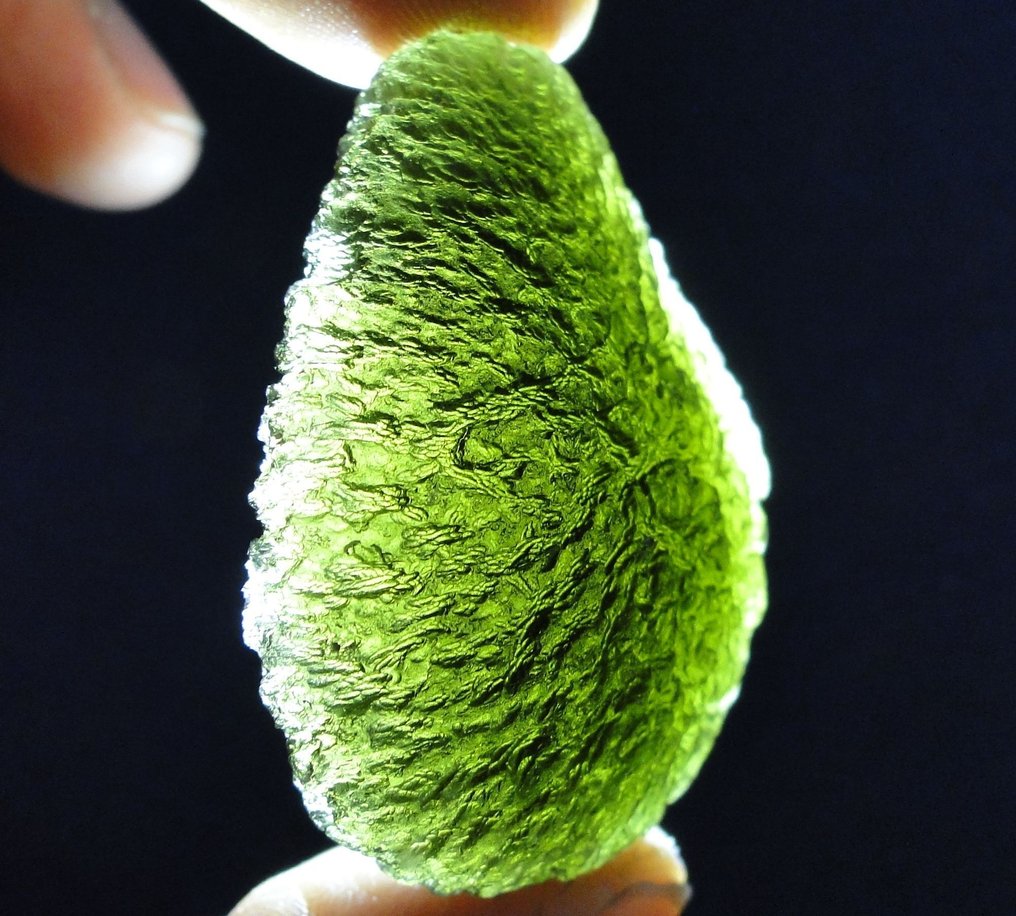 Museum size and quality moldavite with "Closed gas bubbles!" - 38.1 g #1.0