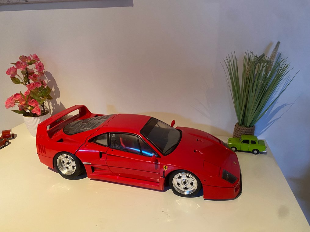 Pocher 1:8 - Αυτοκίνητο μοντελισμού - Ferrari F40 #1.0