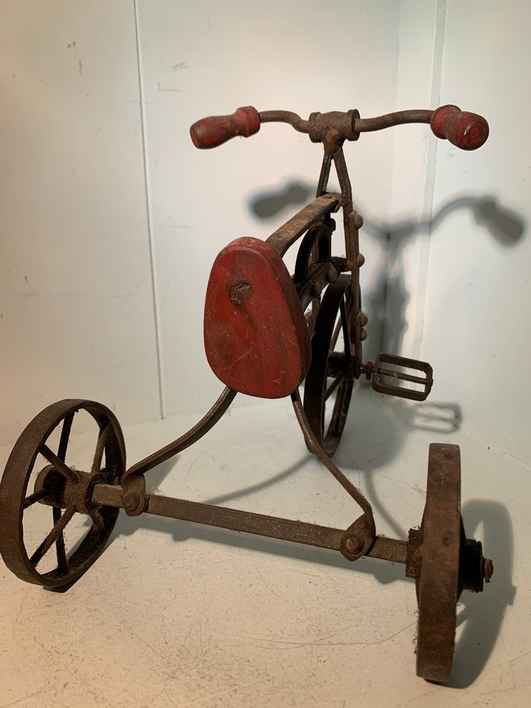Antieke modelfiets (driewieler) Metaal met Hout - Bouwjaar +/- 1890/1900 - Modell kerékpár #4.3