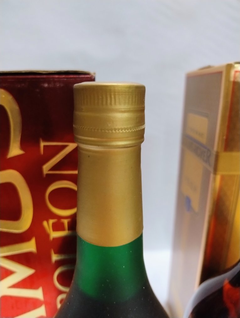 Camus, Louis Royer - Napoleon + VSOP - b. 1980-luku, 1990-luku - 70cl - 2 pullojen #4.3