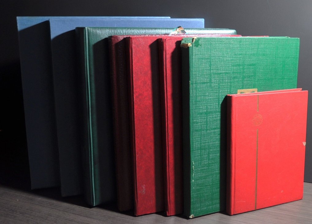 Netherlands - Collection of various stock books and albums (including 2 DAVO crystal albums with covers) (225 #1.0