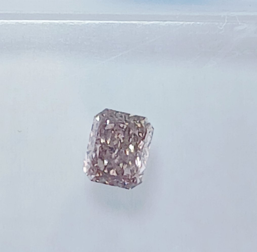 没有保留价 - 1 pcs 钻石 (天然色彩的) - 0.41 ct - 矩形 - Fancy 稍带桃红色的 棕色 - SI1 微内含一级 - 国际宝石研究院(IGI) #1.0