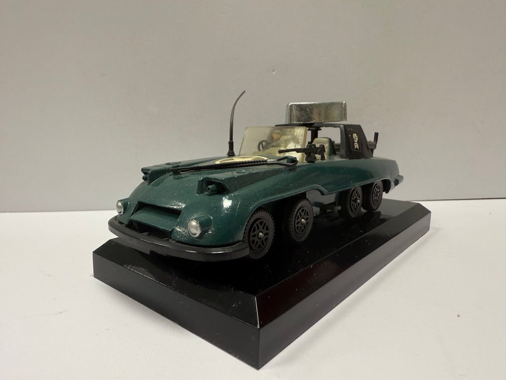 Dinky Toys - Modelauto - 602 - Armoured Commander Car - Boxed #1.0