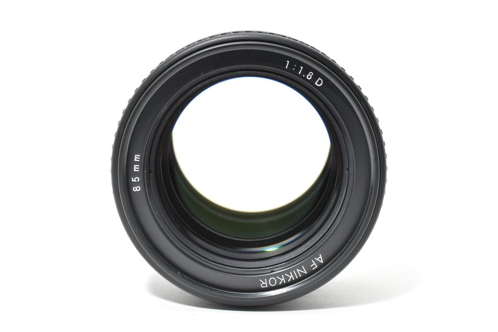 Nikon AF Nikkor 1.8/85mm D Prime objektív #3.2