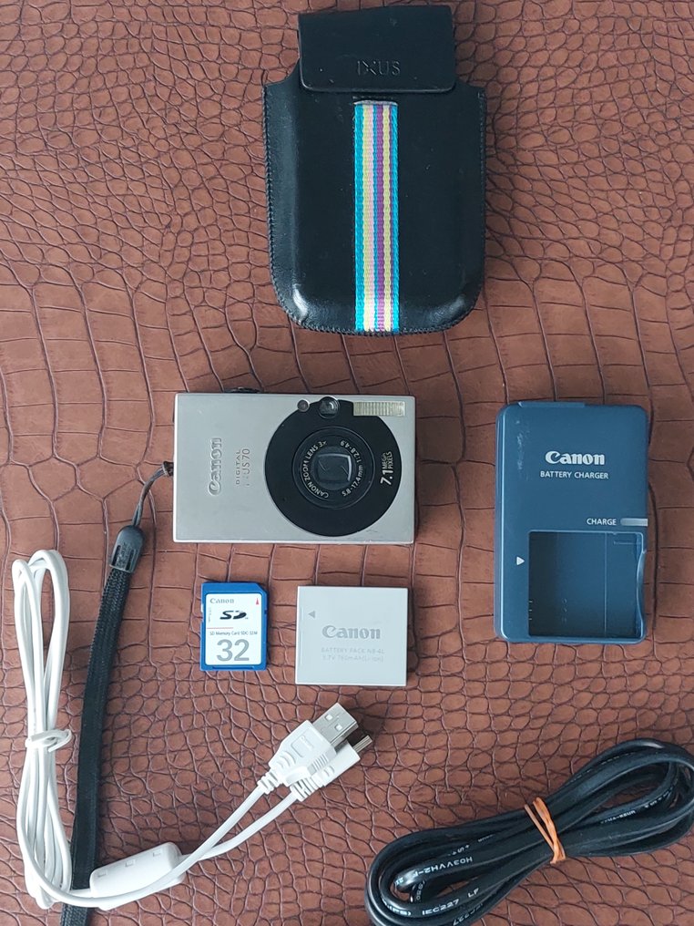 Canon Digital IXUS 70 Digital camera #1.0