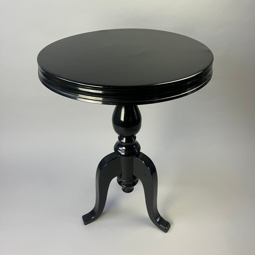 Βοηθητικό τραπεζάκι - Κλασικό στρογγυλό βαμμένο μαύρο - τραπέζι πλάι ή για κρασί. - Σίδερο #3.2