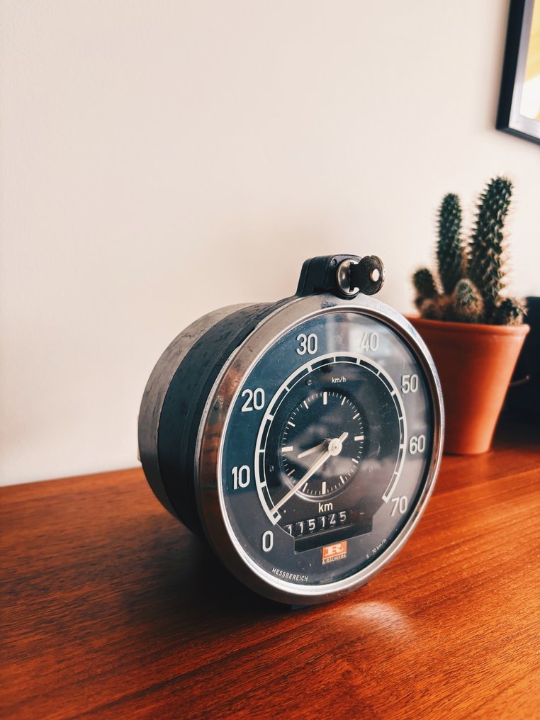 Auton osa (1) - Kienzle - Tachometer Model No: 266225 - 1960-1970 #2.1