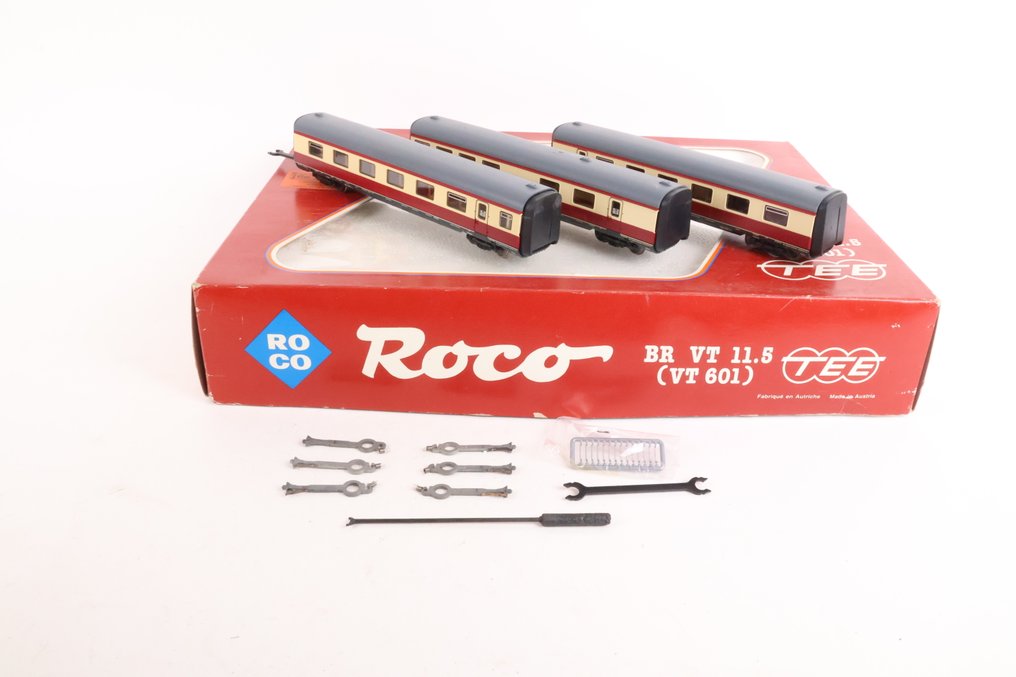 Roco H0 - 04070A - Modellbahn-Personenwagenset (1) - TEE VT11.5 Helvetia Zwischenrijtuigenset - DB #1.0